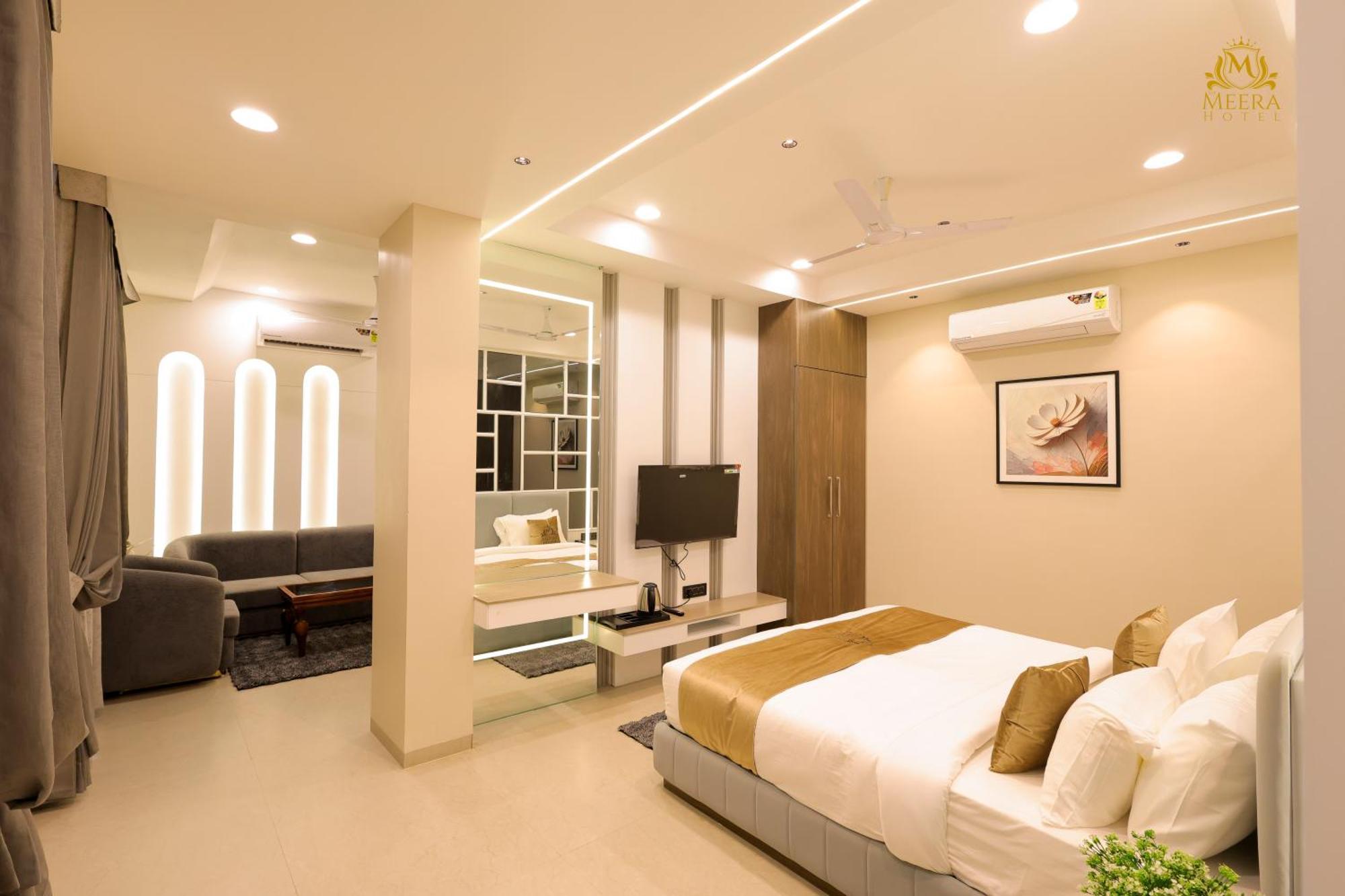 The Meera Hotel Ujjain Eksteriør bilde