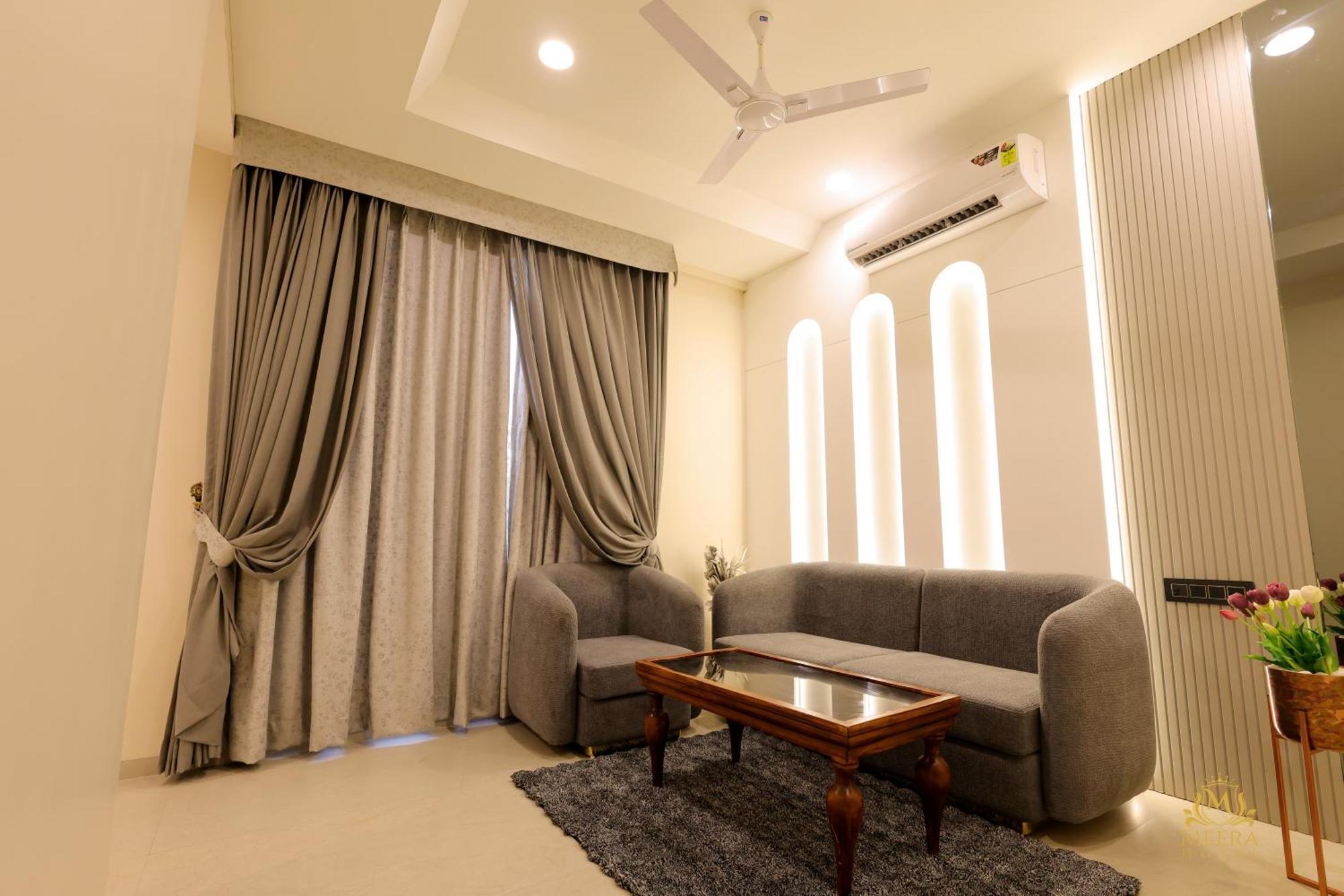 The Meera Hotel Ujjain Eksteriør bilde